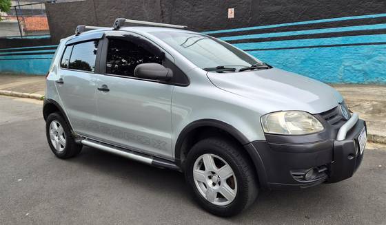 VOLKSWAGEN CROSSFOX 1.6 MI FLEX 8V 4P MANUAL VOLKSWAGEN CROSSFOX 1.6 MI FLEX 8V 4P MANUAL